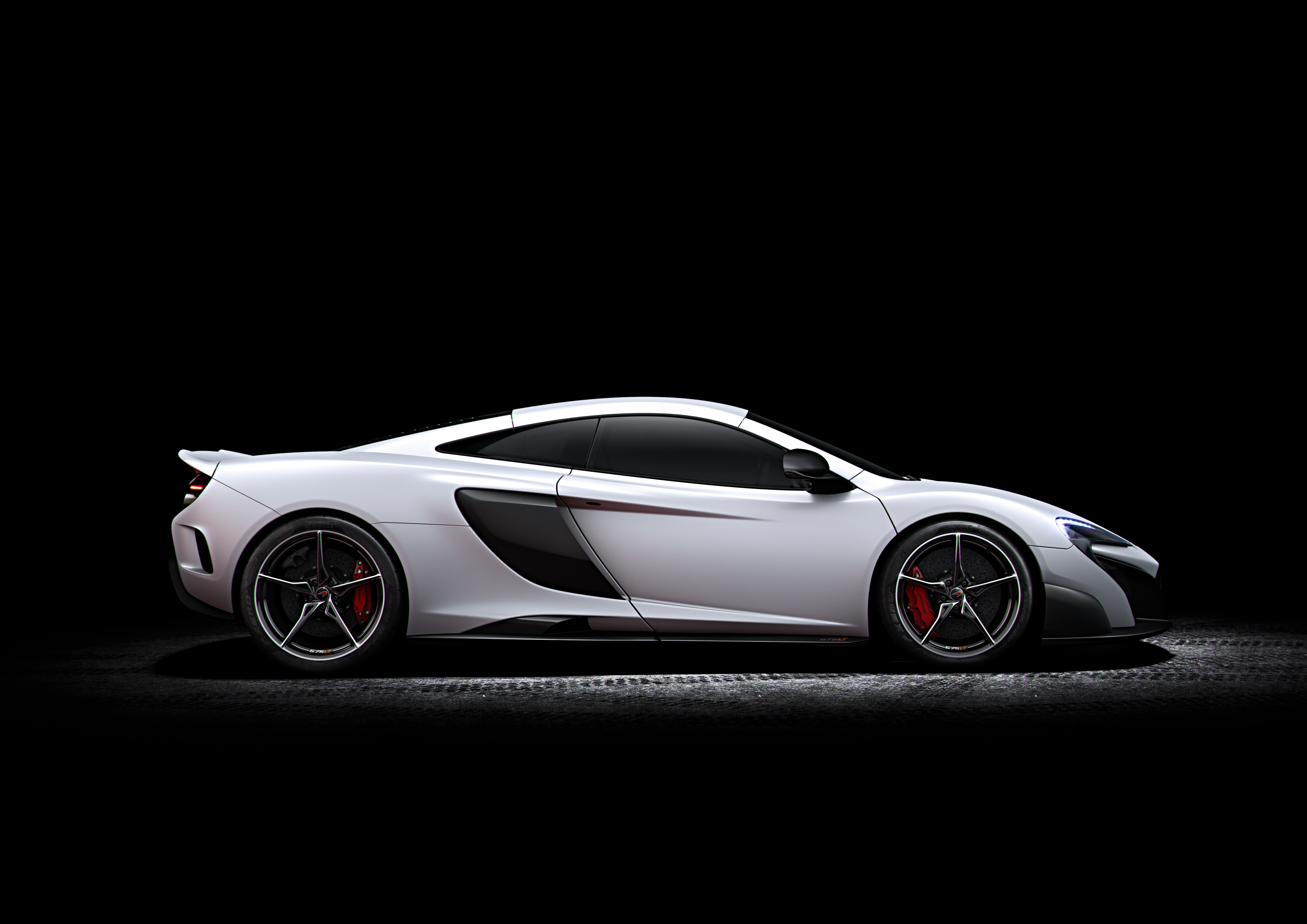 mclaren675lt_studio_05